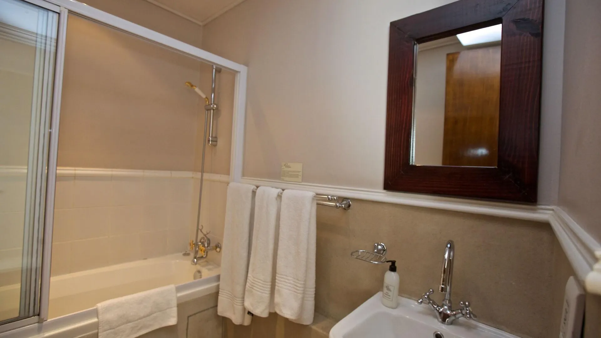 Primi Royal Otel Cape Town